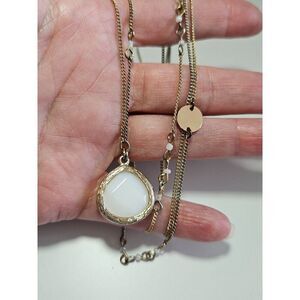 **Final Sale** Gold tone long necklace